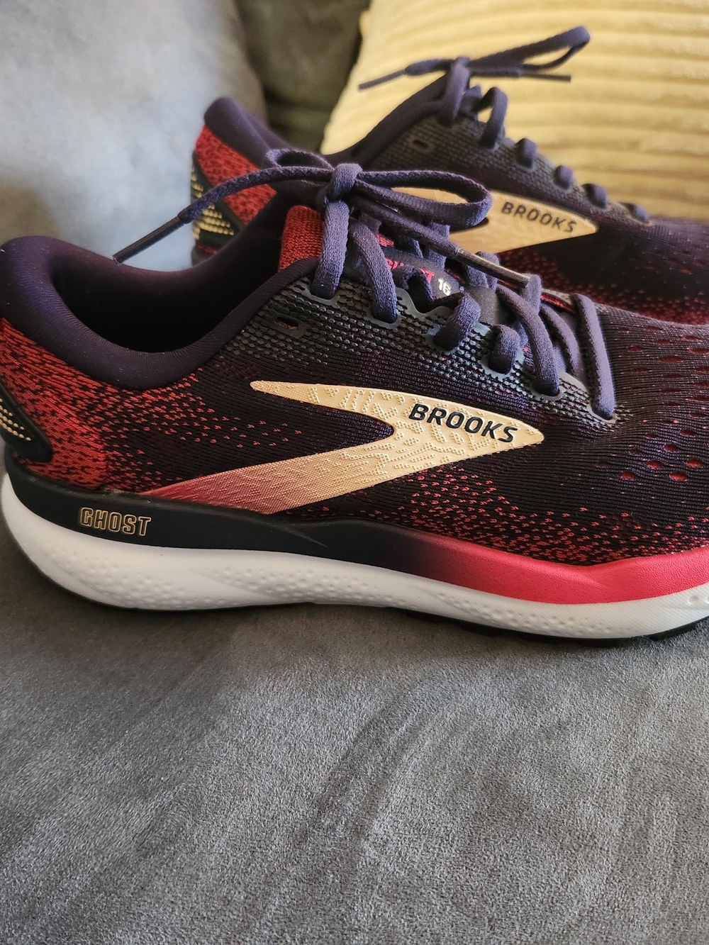 Brooks Ghost 16 Running Shoes - Purple and Red